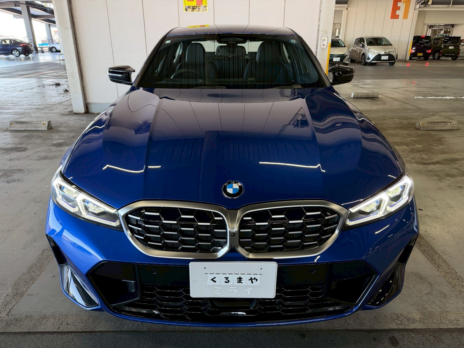 BMW M340i xDrive フロントビュー
