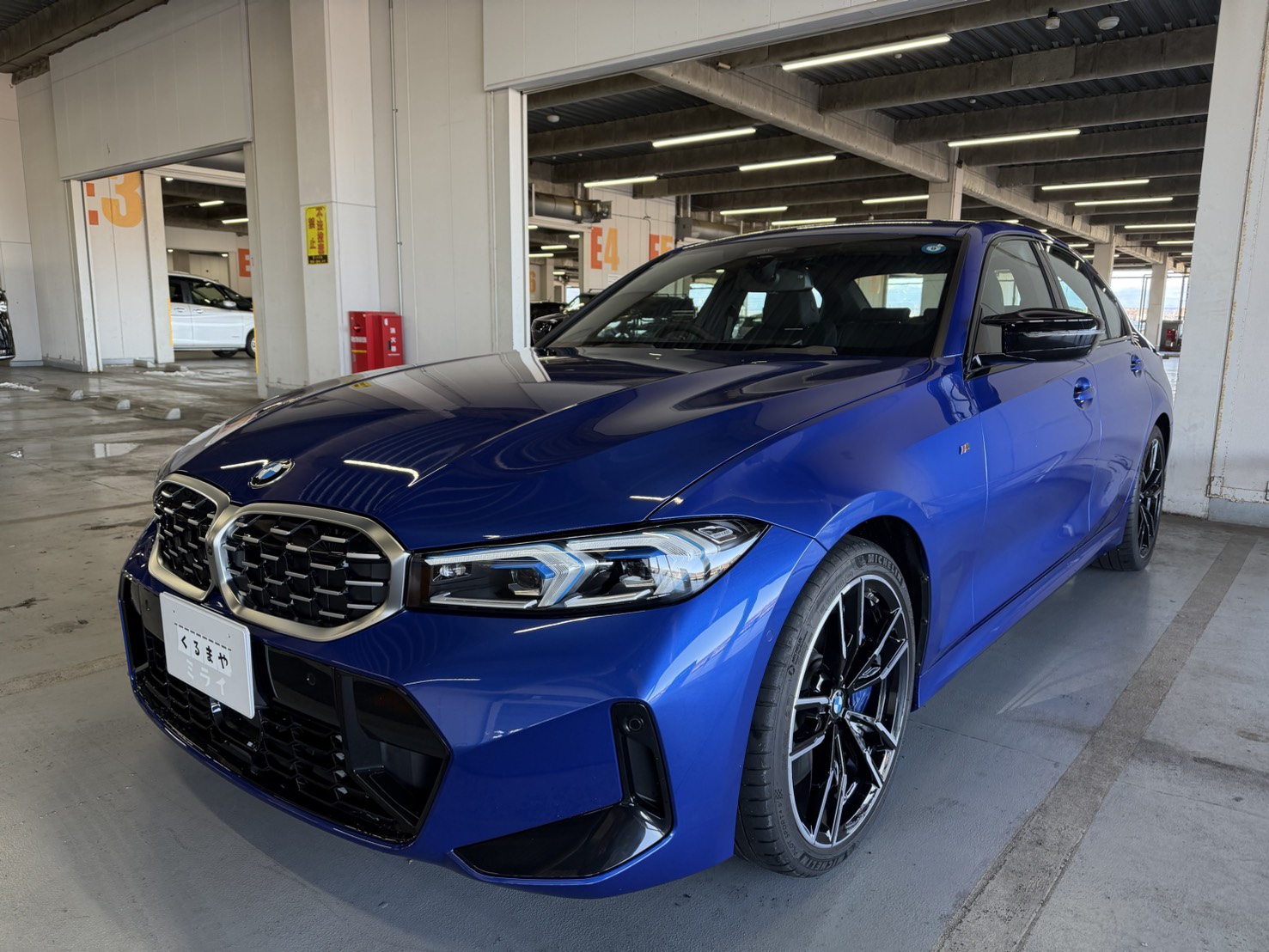 BMW M340i xDrive ポルティマオブルー 外装