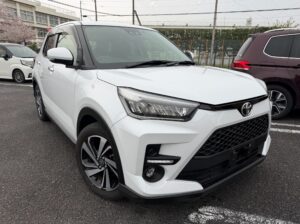 トヨタライズZ  純正ナビ／前後ドラレコ