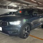 ボルボ XC40 B4 AWD インスクリプション（令和3年式・紺）